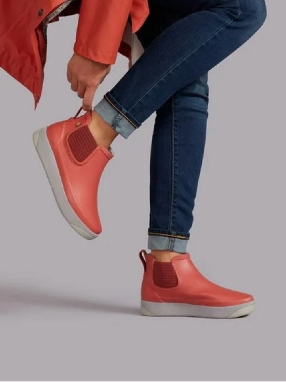 Bogs Kicker Rain Chelsea II Slip-On Ankle Rain Boots, Women’s 7, Color Ember